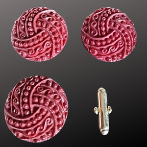 Blanket Links Horse Show Number Pins Set of 4 Berry - red berries